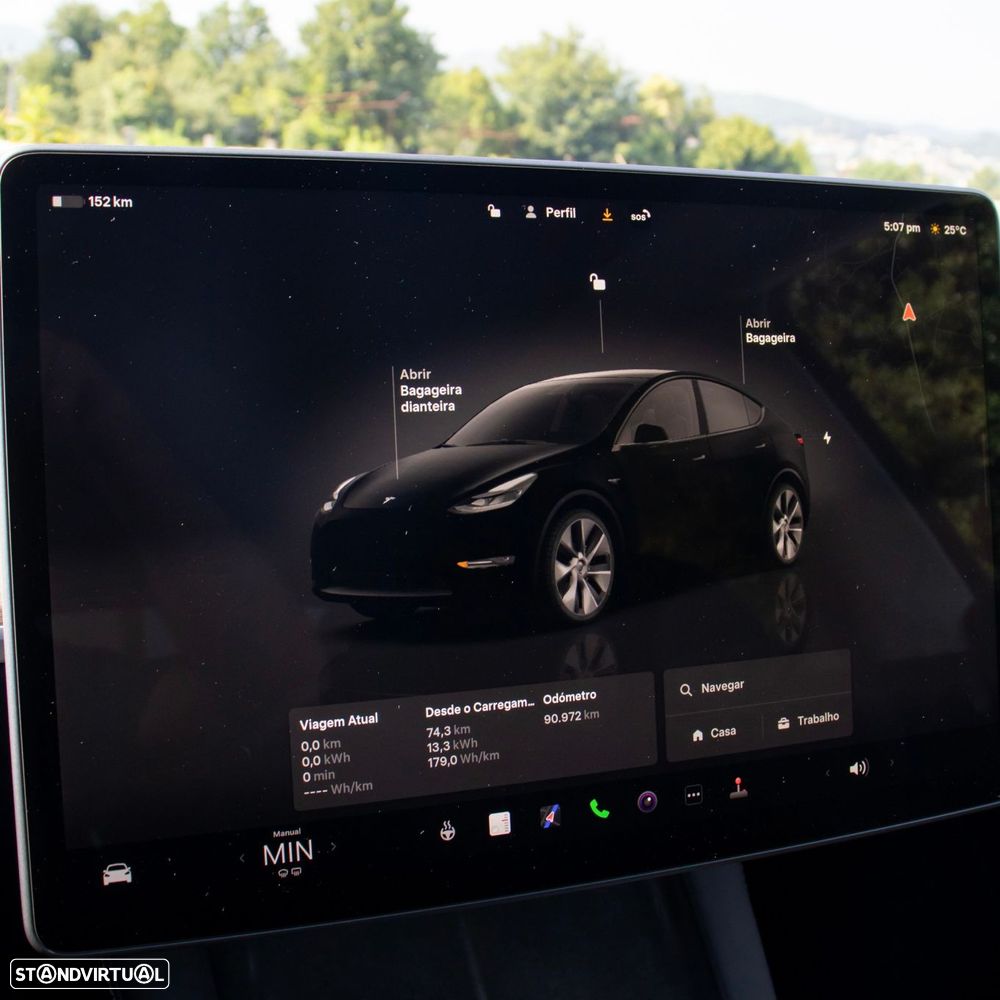 Tesla Model Y Long Range Dual Motor AWD - 16
