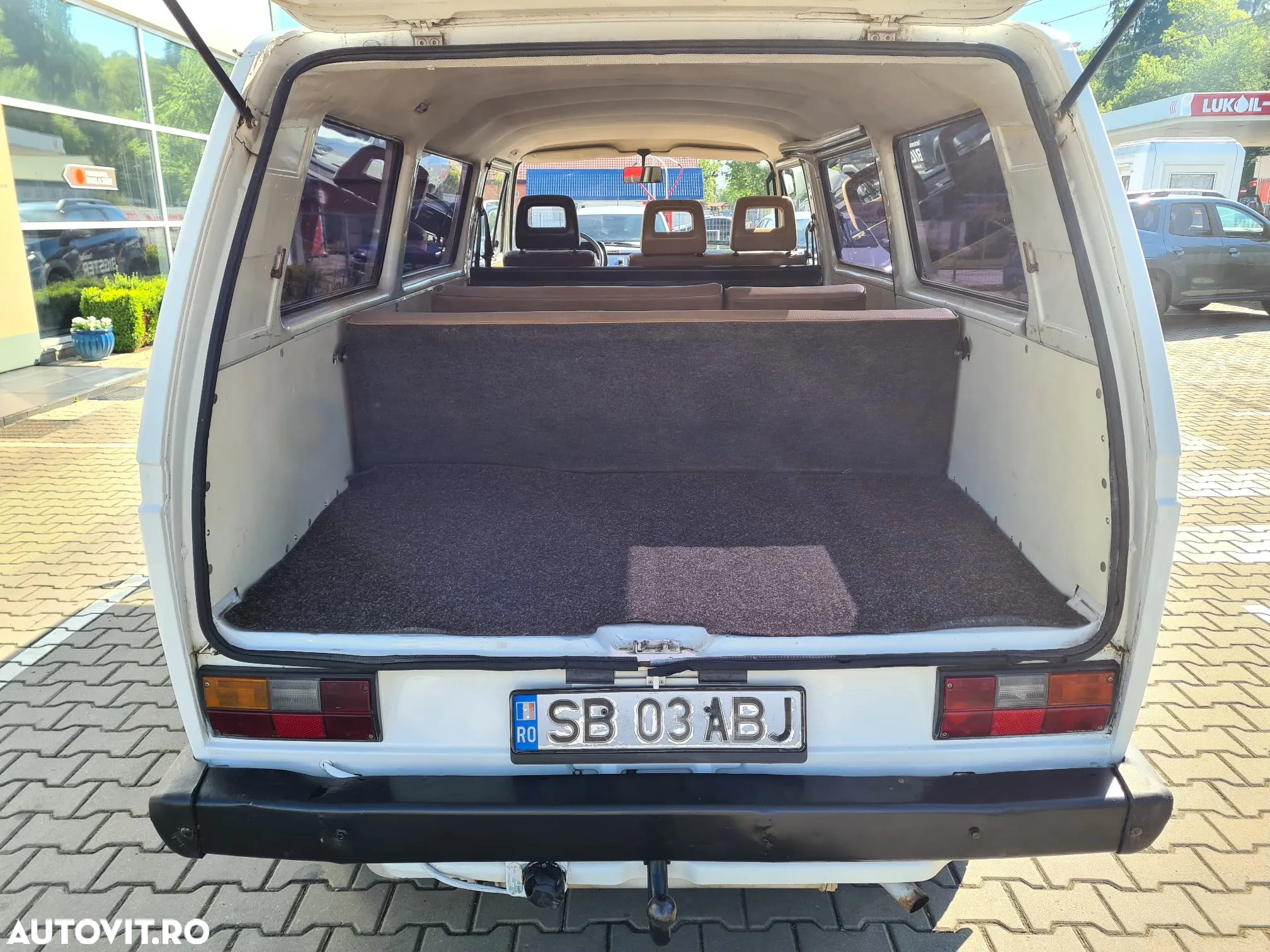 Volkswagen Transporter - 12