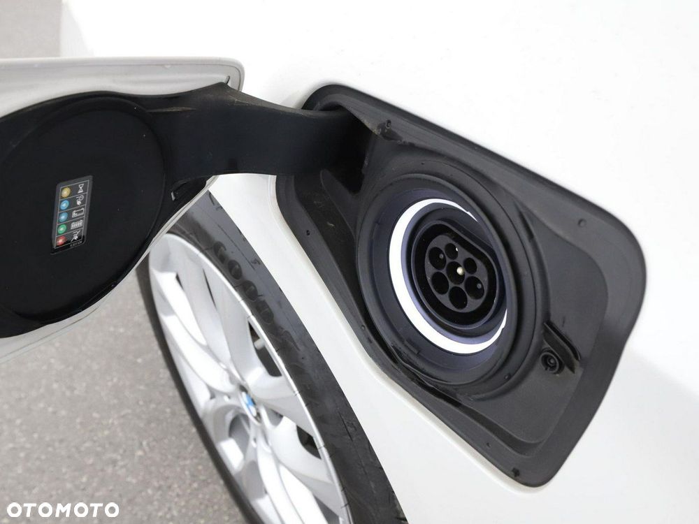 BMW Seria 2 225xe iPerformance Advantage - 38