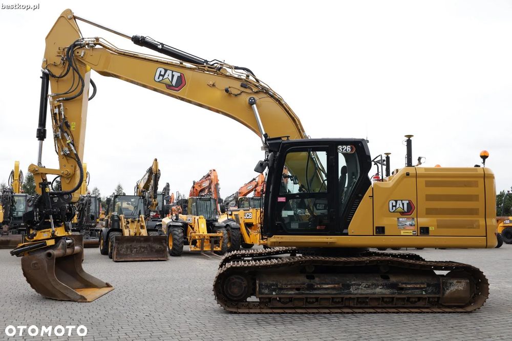 Caterpillar CAT 326 - 3