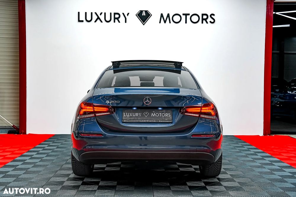 Mercedes-Benz A 200 Sedan 7G-DCT Progressive - 9
