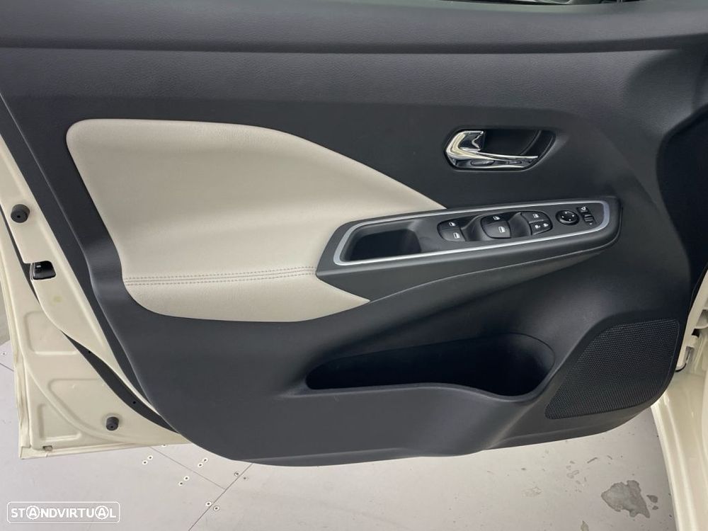 Nissan Micra 1.0 IG-T Tekna — fotografia 16