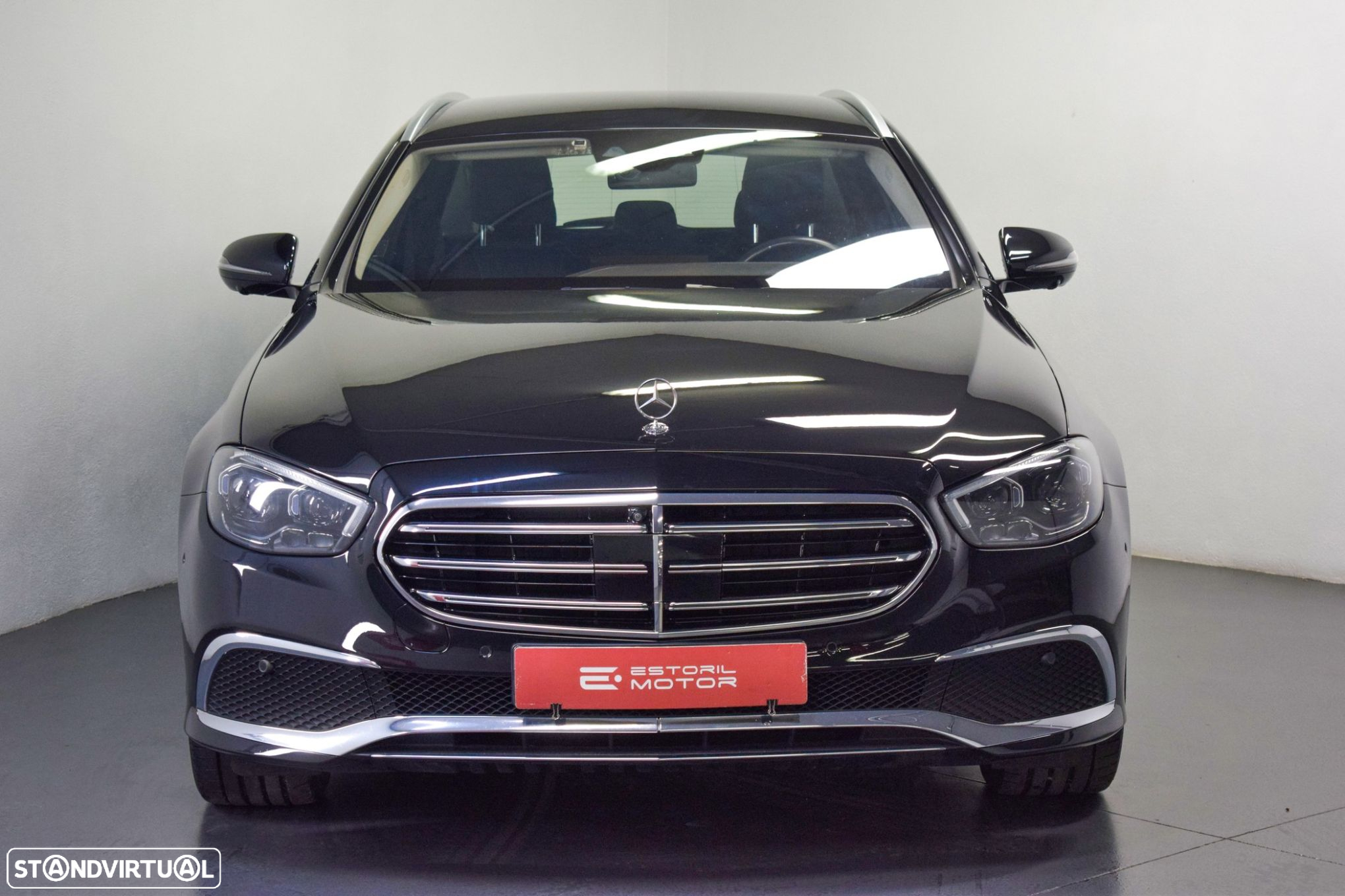 Mercedes-Benz E 300 e Exclusive Line - 2