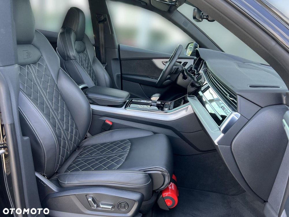 Audi SQ8 TFSI Quattro Tiptronic - 13