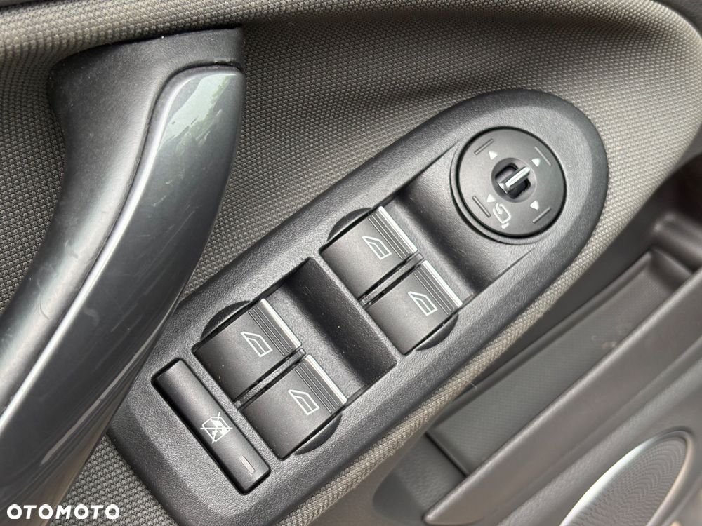 Ford Kuga 2.0 TDCi 4WD Trend - 12