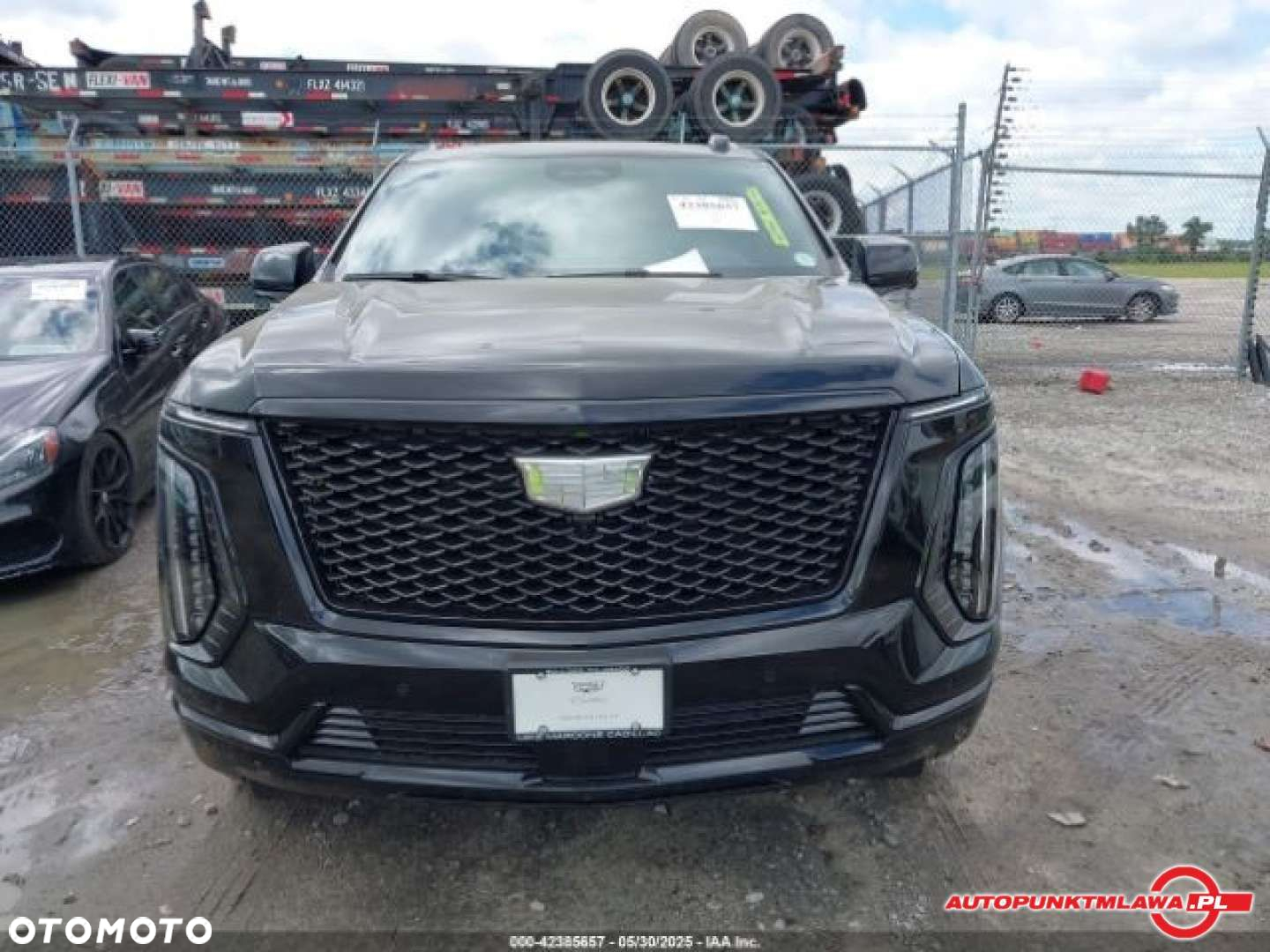 Cadillac Escalade - 12