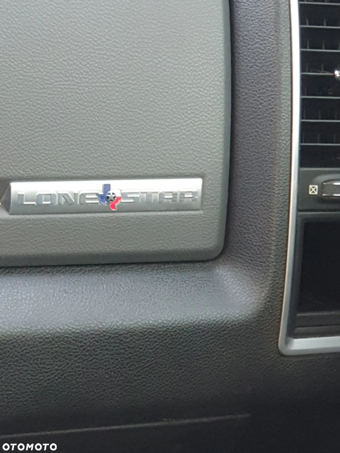 Dodge RAM 1500 5.7 4x4 - 7