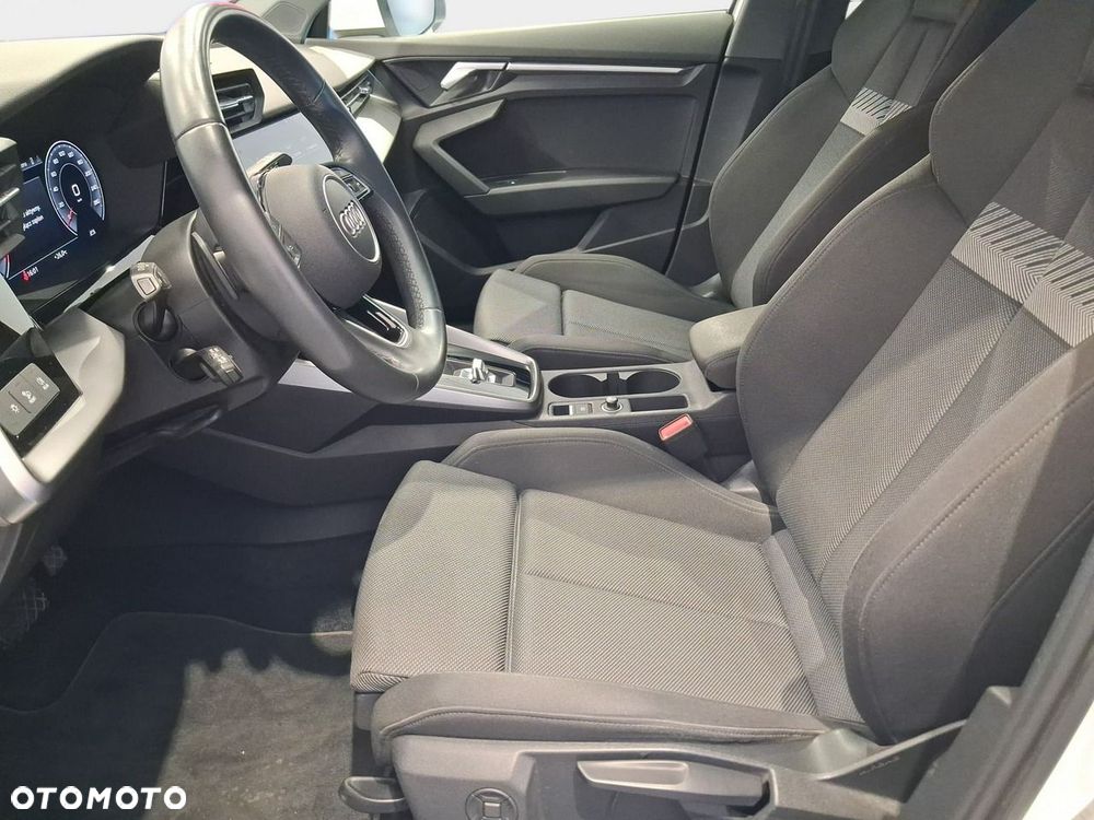 Audi A3 Sportback - 17