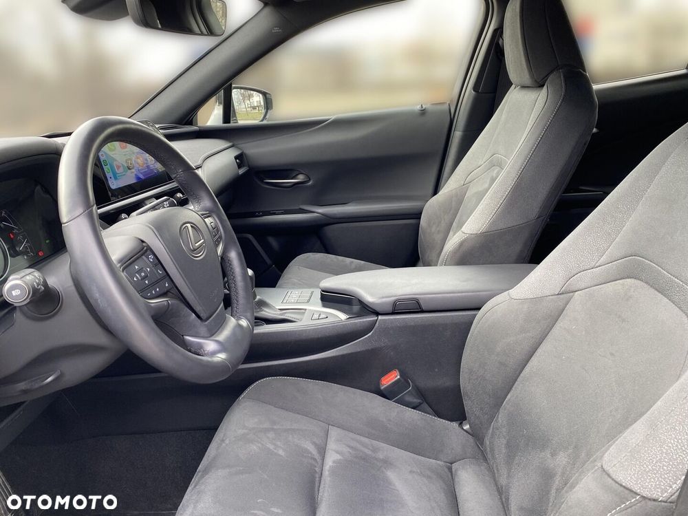 Lexus UX 250h GPF Business 2WD - 15