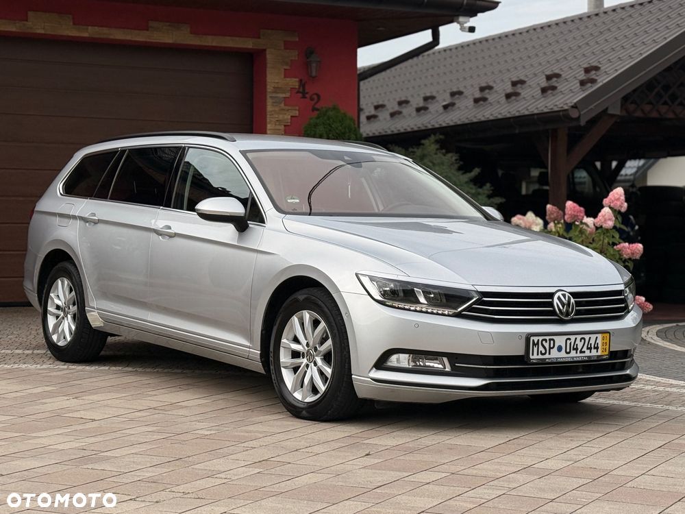 Volkswagen Passat 2.0 TDI SCR Comfortline DSG - 9