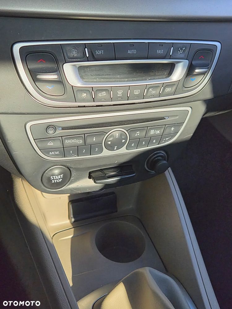 Renault Fluence - 10