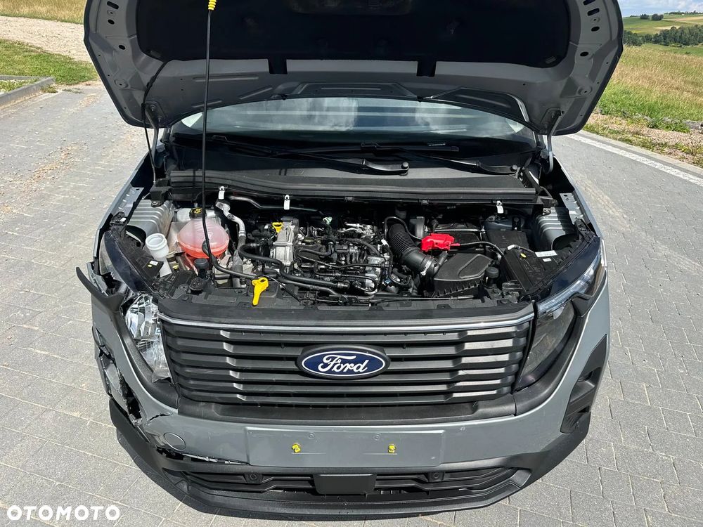 Ford Tourneo Courier 1.0 EcoBoost Titanium - 23