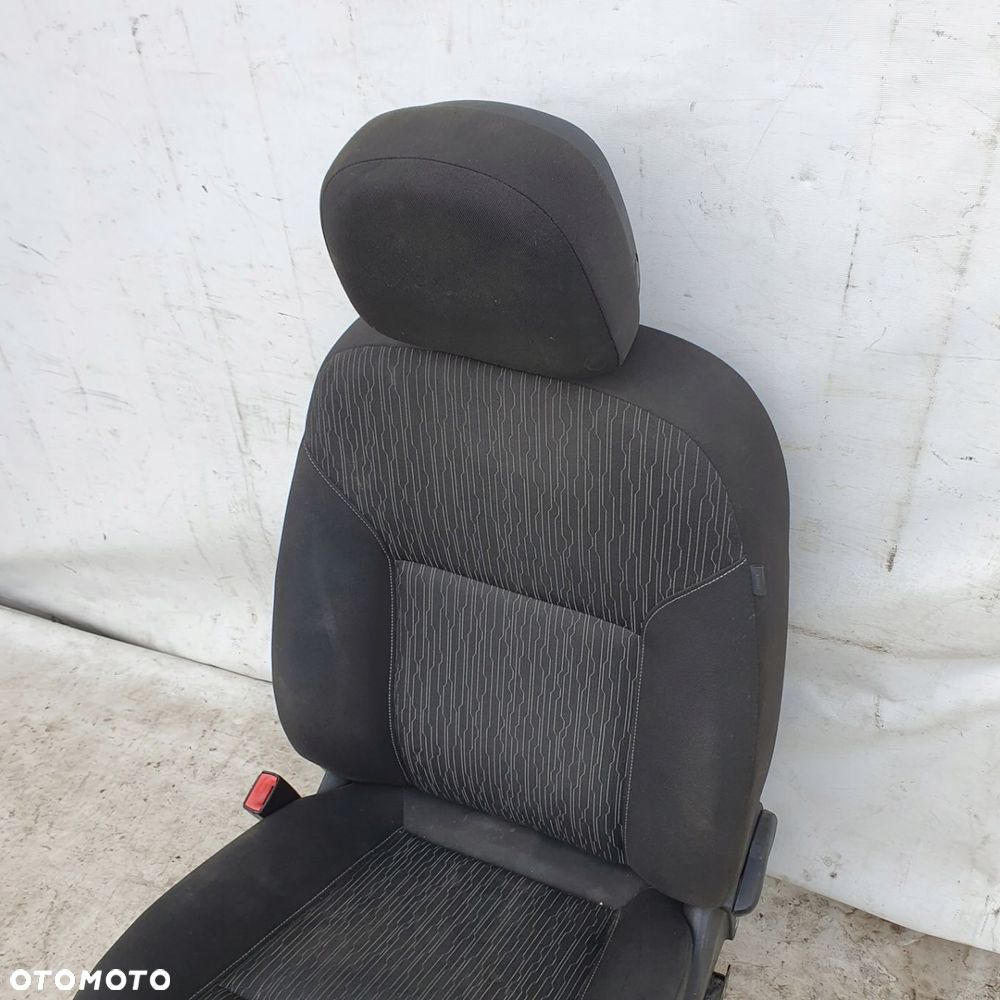 fotel kierowcy Opel Astra J HB - 4
