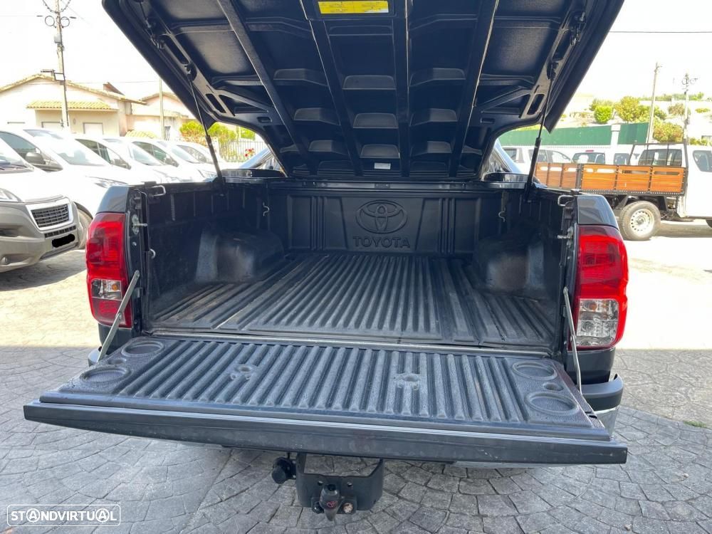 Toyota Hilux HILUX 4X4 2.4 (150CV) - 9