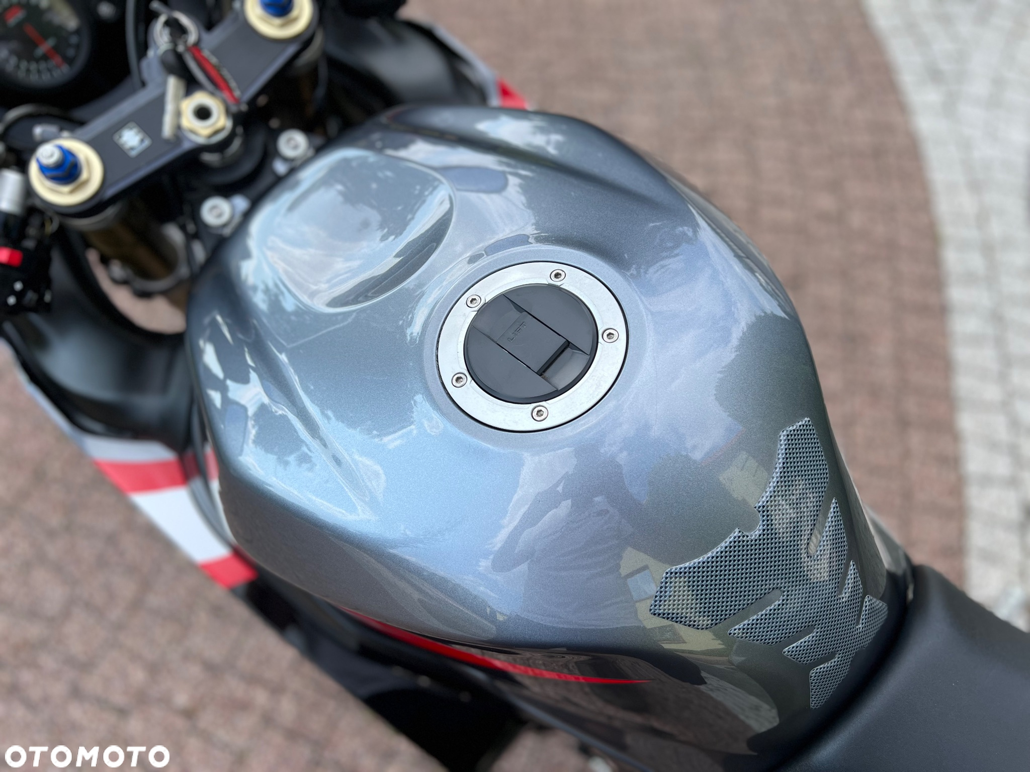 Suzuki GSX-R - 32
