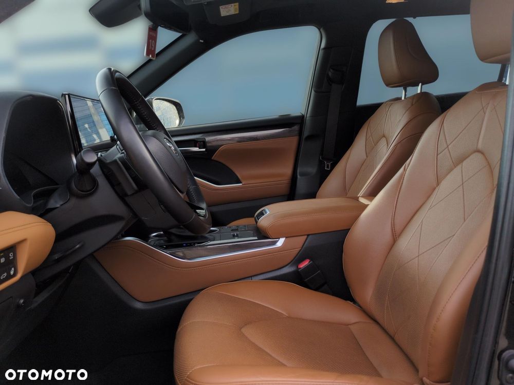 Toyota Highlander - 16