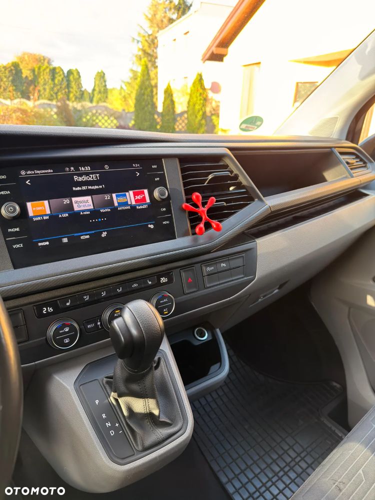 Volkswagen Caravelle 2.0 TDI L2 Comfortline DSG - 21