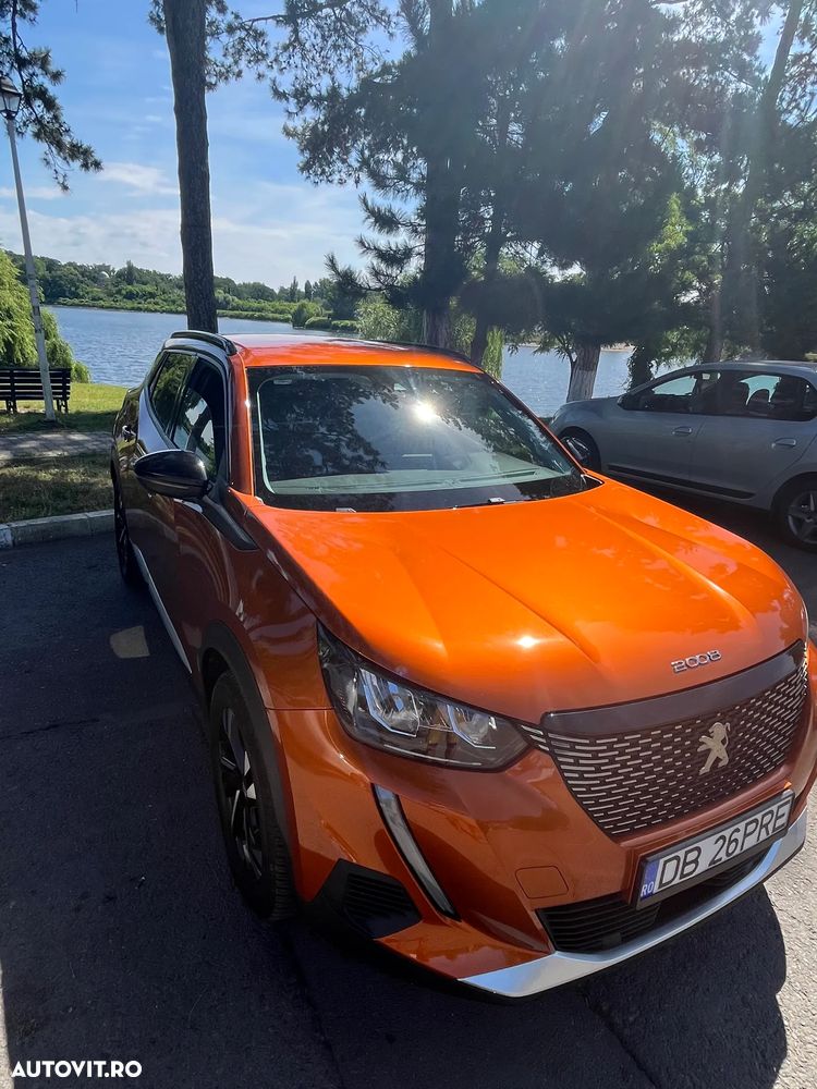 Peugeot 2008 1.5 BlueHDI 130 S&S EAT8 Allure - 9