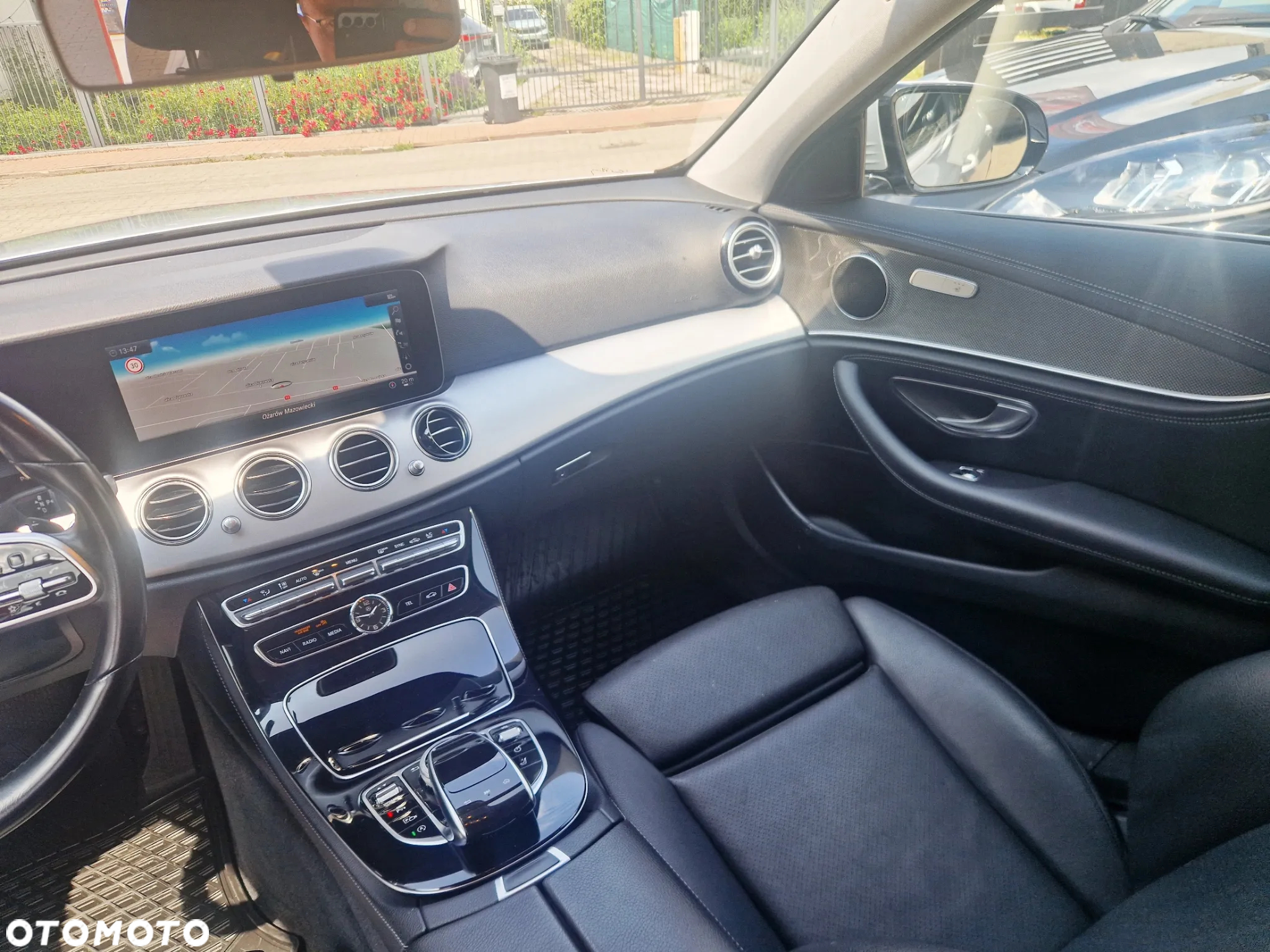 Mercedes-Benz Klasa E 200 d 9G-TRONIC - 25