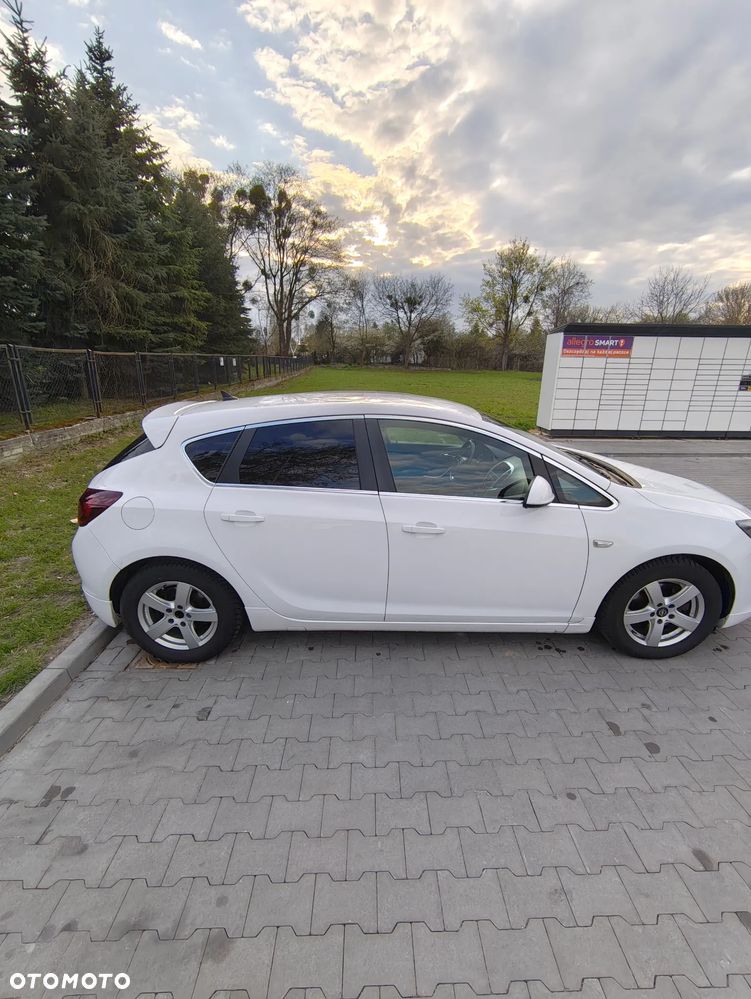 Opel Astra 1.6 T Sport - 8