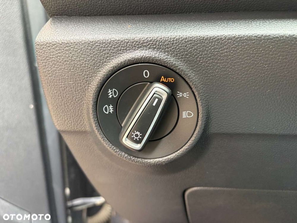 Volkswagen T-Roc 1.5 TSI Style - 28