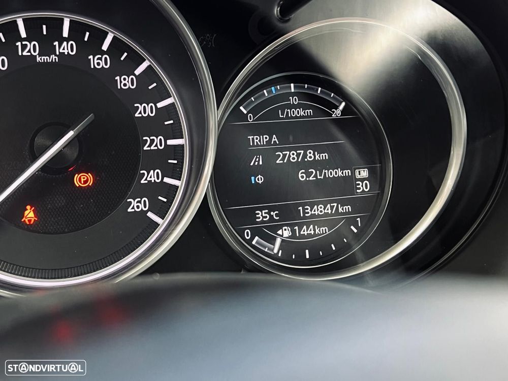 Mazda 6 M6 2.2 SKY-D Excellence Navi - 25