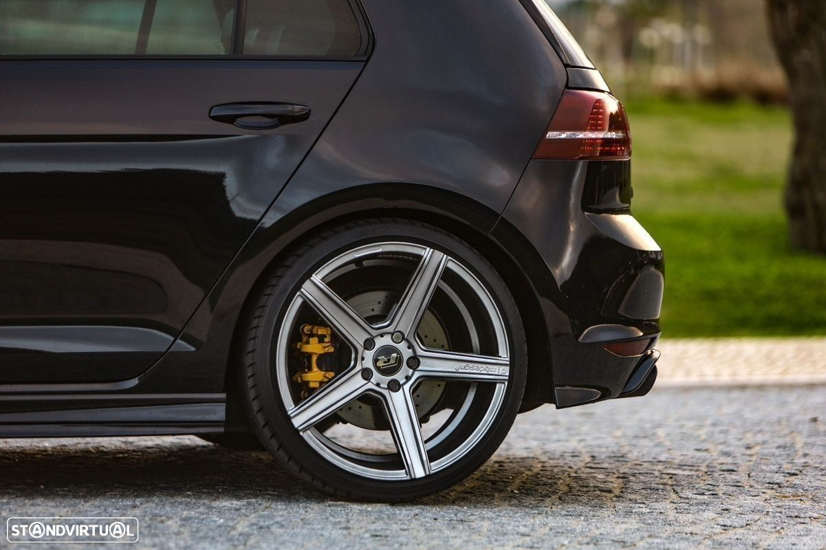 VW Golf 2.0 TSi R - 7
