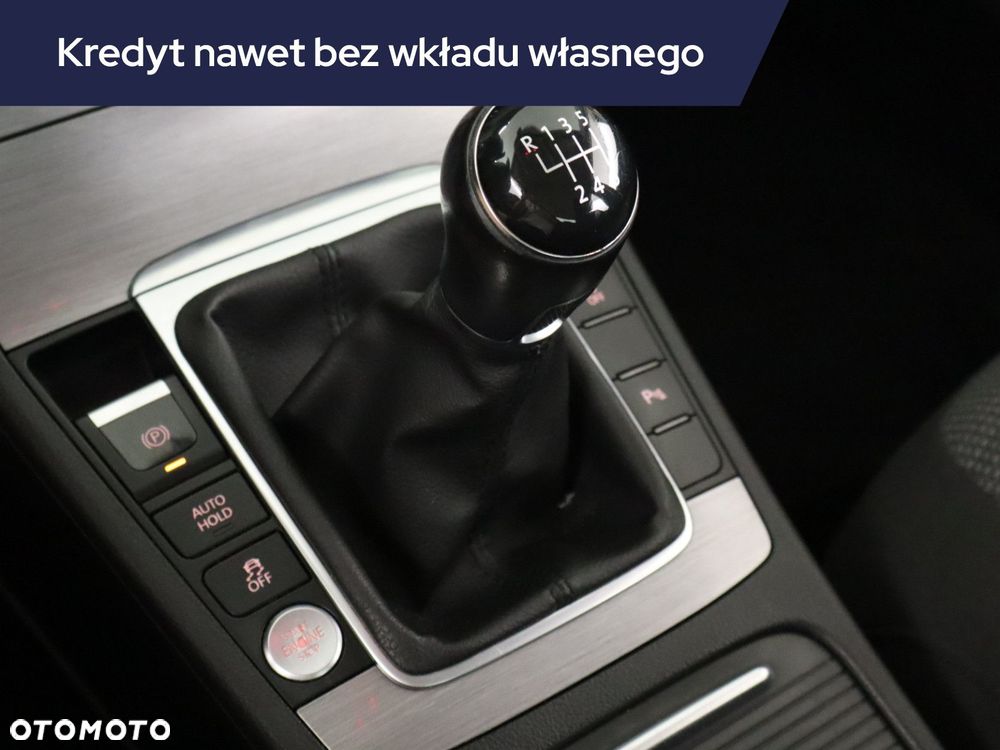 Volkswagen Passat - 15