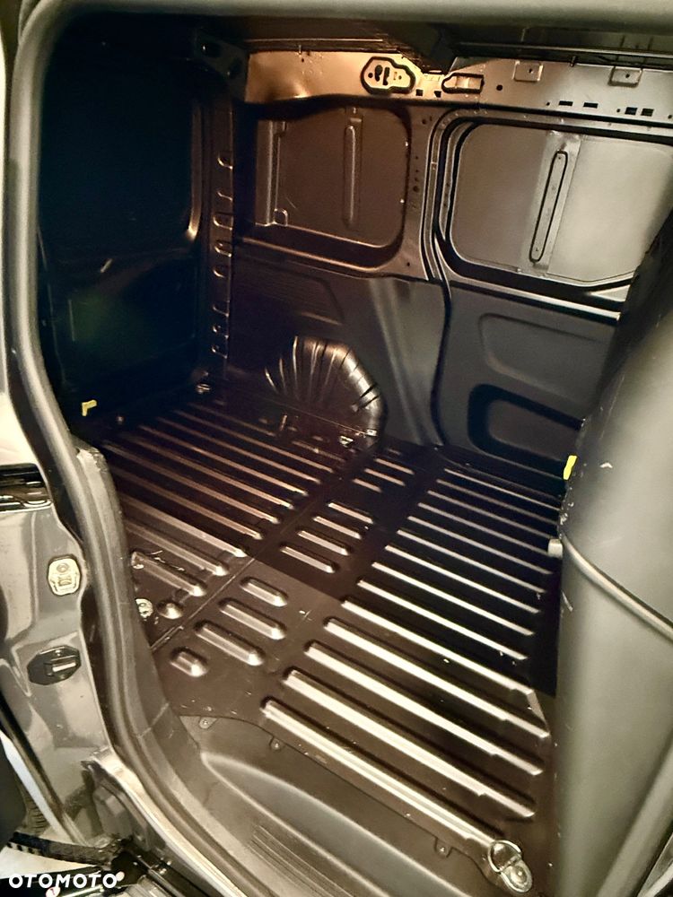 Toyota Proace City - 14