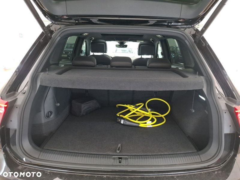 Volkswagen Tiguan 1.4 eHybrid OPF DSG R-Line - 11