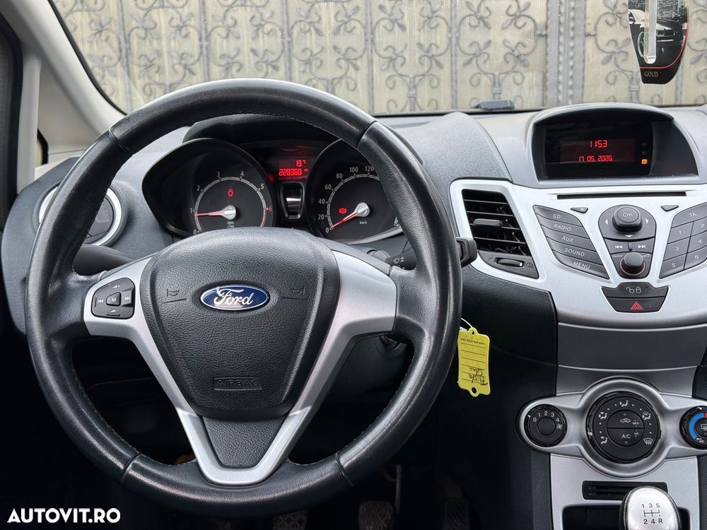Ford Fiesta 1.25 Trend - 7