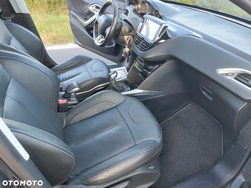Peugeot 2008 PureTech 110 Stop&Start Allure - 28