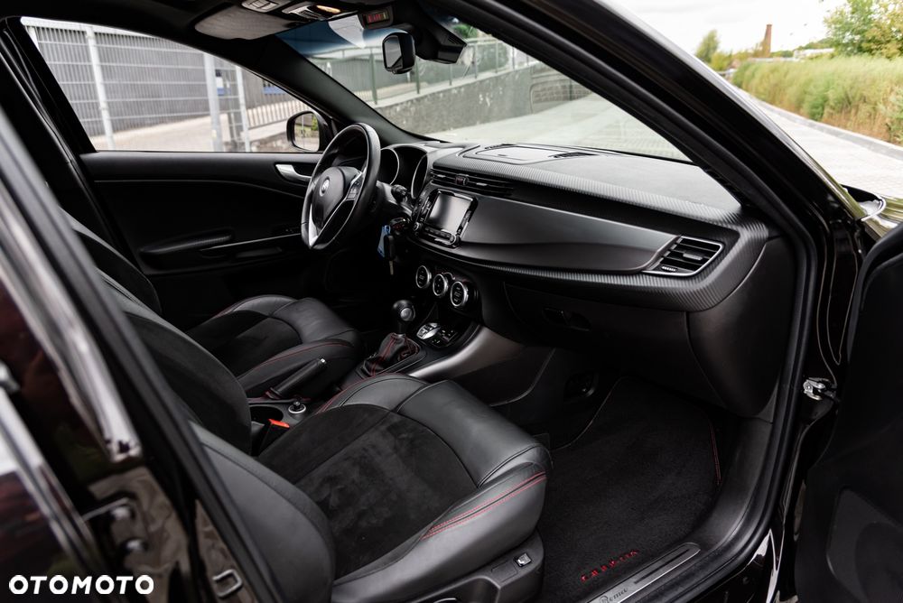 Alfa Romeo Giulietta 1750 TBi Veloce S TCT - 23