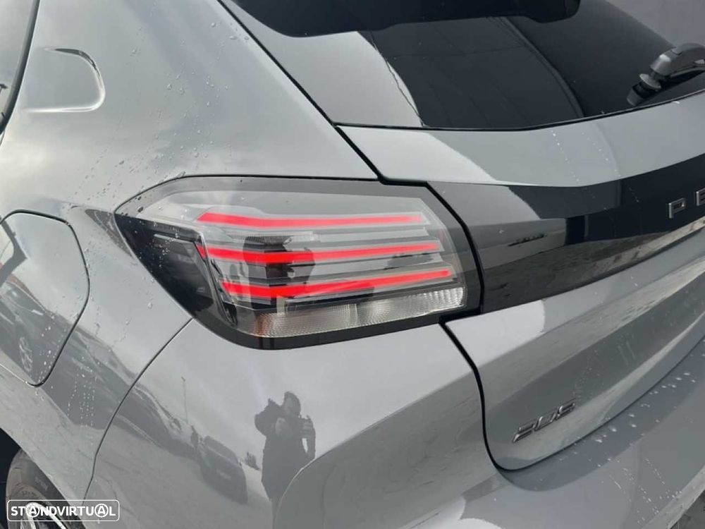 Peugeot 208 1.2 Hybrid Allure e-DCS6 - 12