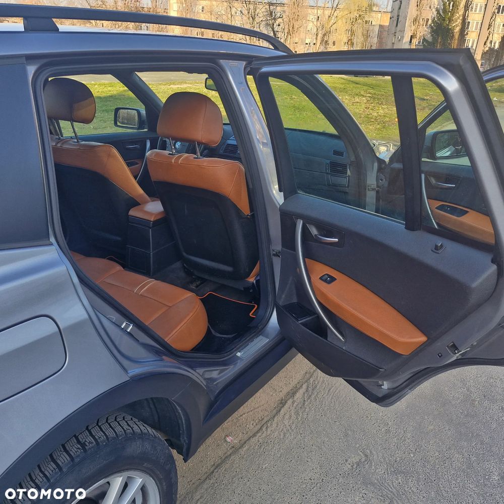 BMW X3 3.0d - 11