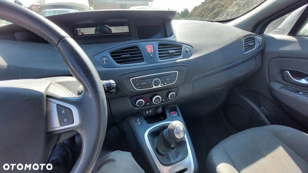 Renault Grand Scenic 1.6 16V 110 Dynamique - 14