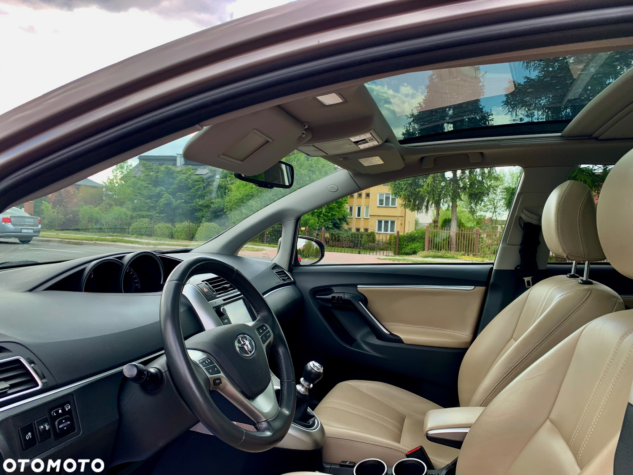 Toyota Verso 1.6 D-4D Prestige - 28
