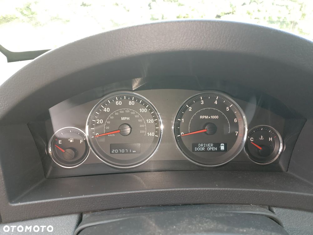 Jeep Grand Cherokee Gr 3.7 4x2 Laredo - 7