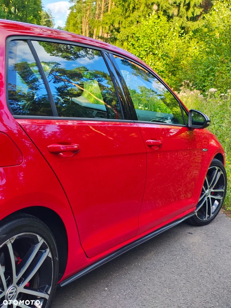 Volkswagen Golf - 38