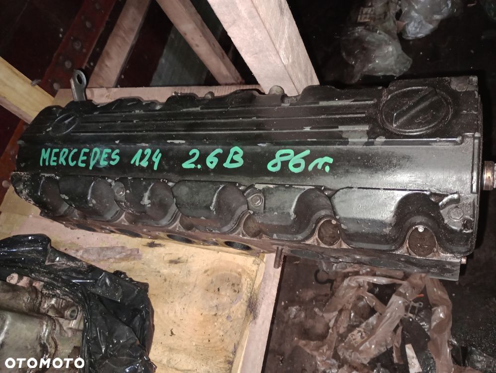 Mercedes 124 2.6b 86rok głowica kompletna