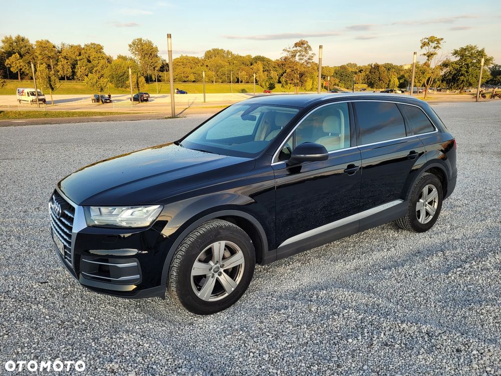 Audi Q7 - 1