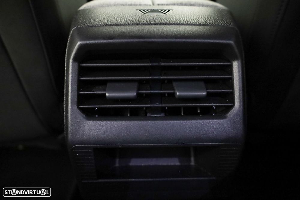 Peugeot 3008 1.2 Hybrid Allure e-DCS6 - 22