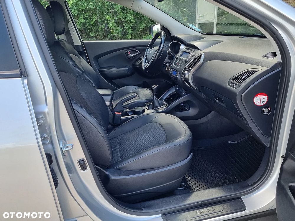 Hyundai ix35 2.0 GDI Premium 2WD - 17