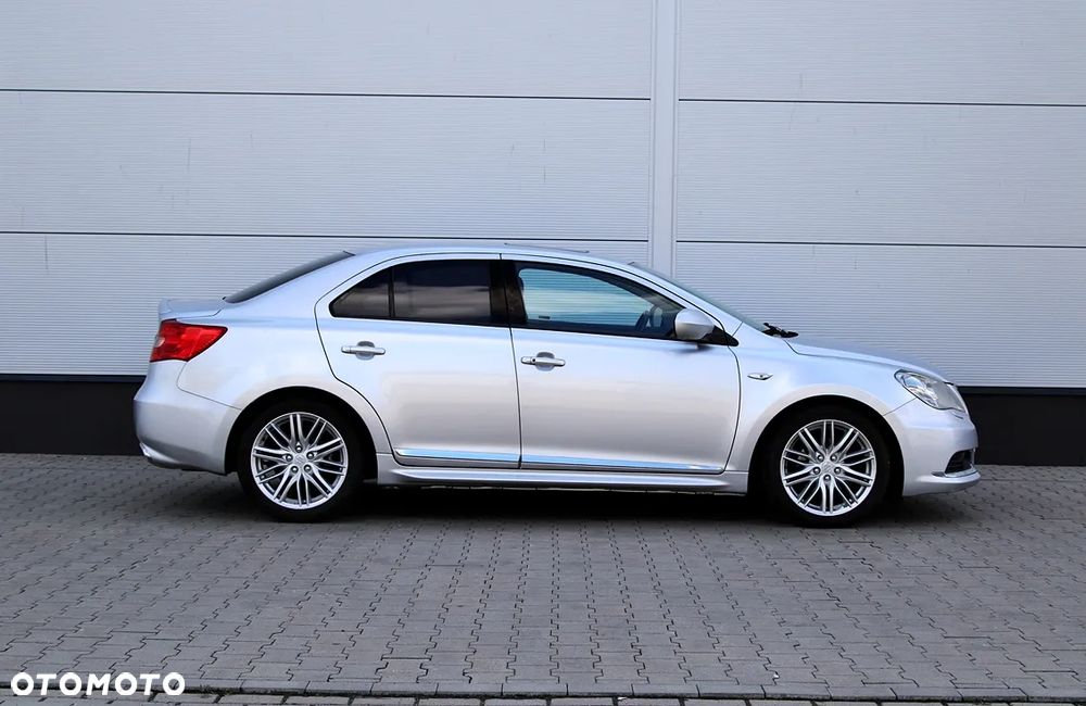Suzuki Kizashi - 10
