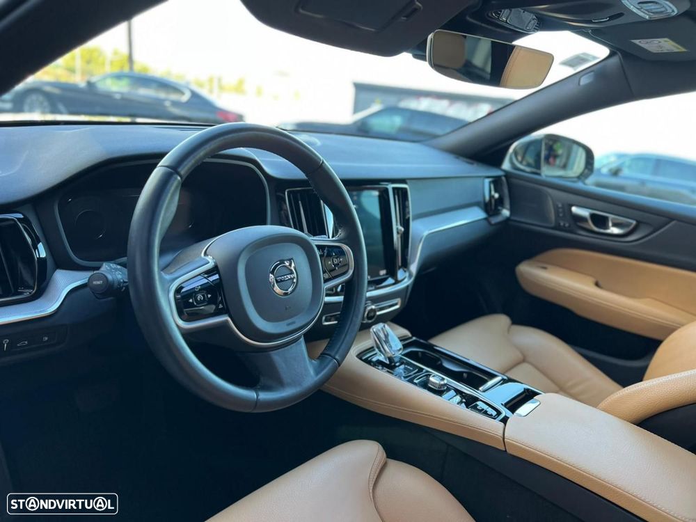 Volvo V60 2.0 T8 AWD TE Inscription - 8