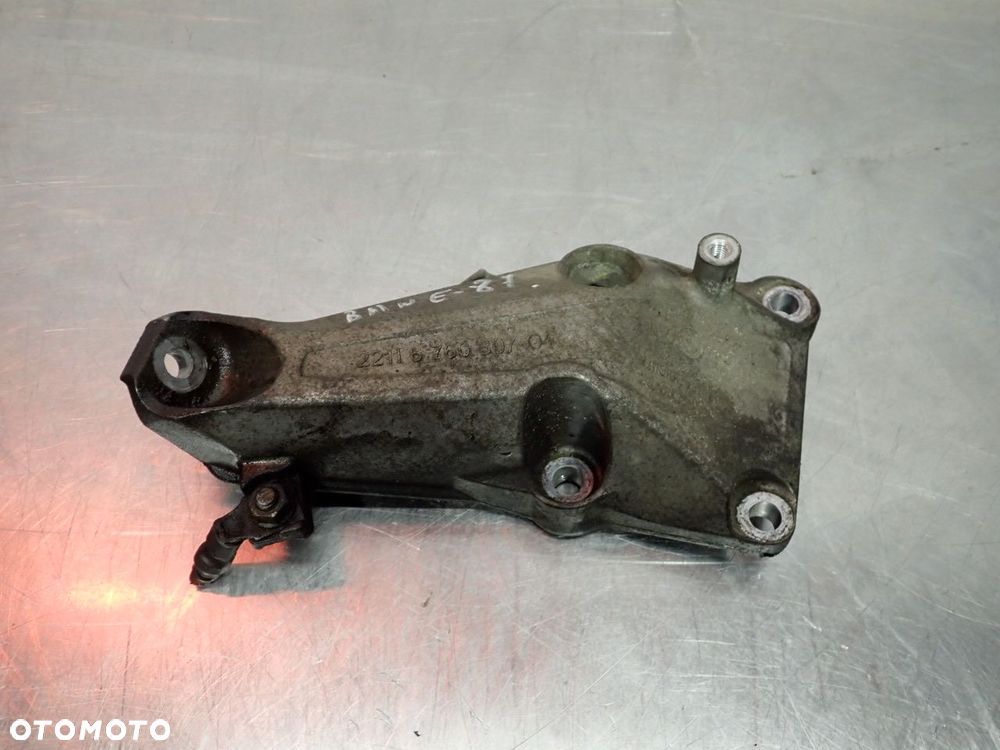 ŁAPA SILNIKA BMW E87 24168110 - 1