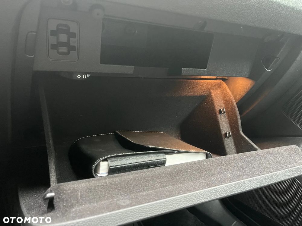 Volkswagen Passat 1.5 TSI EVO Essence - 29