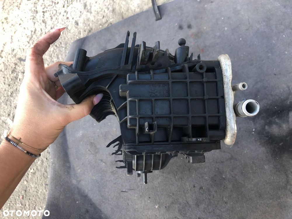 KOLEKTOR SSĄCY VW, AUDI 04E129711P 04E145749B - 7