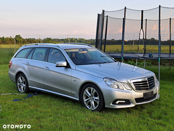 Mercedes-Benz Klasa E 350 CDI 4-Matic BlueEff Avantgarde