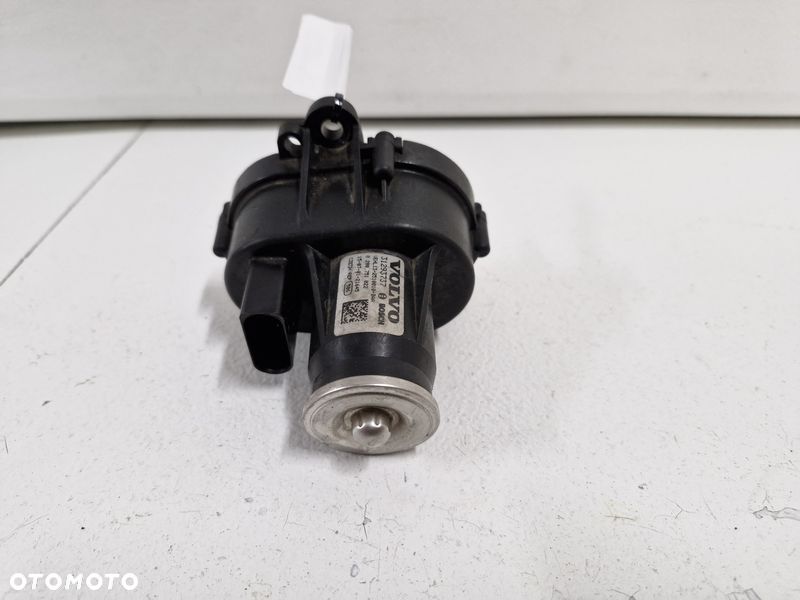 VOLVO V40 II 2 2.0 D4 NASTAWNIK KLAP KOLEKTORA 31293737 - 2